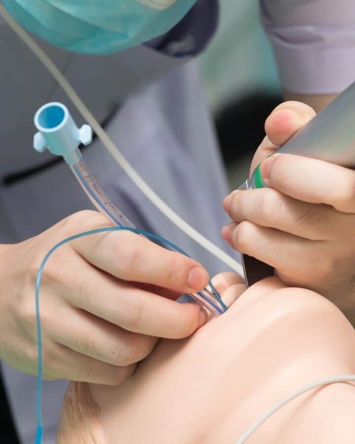 Photo of intubation by Kittipong Somklang via Shutterstock.com