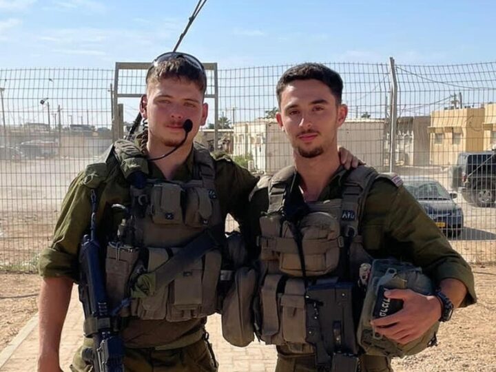Medic Staff Sgt. Dor Ashkenazi, left, and paramedic Sgt. Almog Oren. Photo courtesy of IDF Spokesperson's Unit