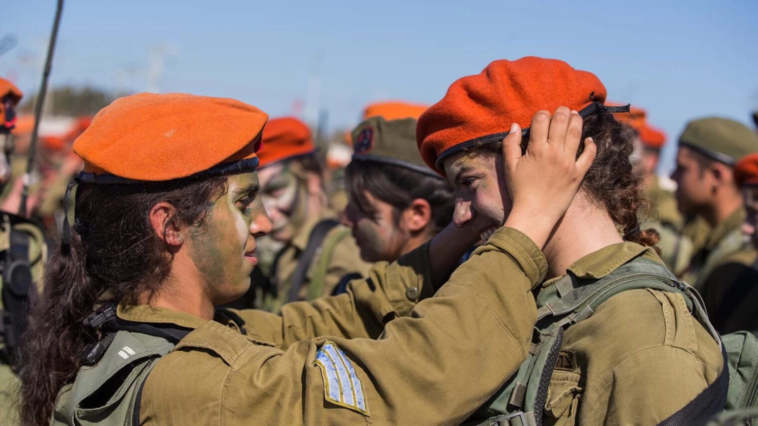 Female soldiers in the Home Front Command getting their berets. Photo courtesy of IDF