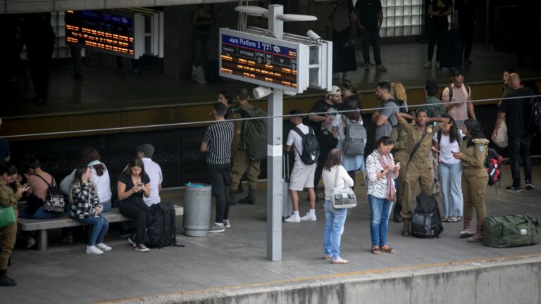 A railroad station in Tel Aviv, May 28, 2023. Photo by Miriam Alster/FLASH90