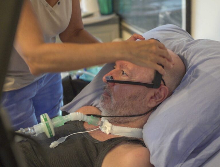High-tech communication aids intubated patients in ICU
