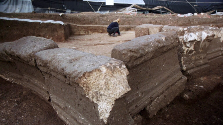 Remains of Roman Legion base unearthed beneath wheatfield