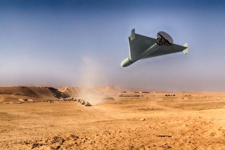 Capshutterstock_2373010115 : Un drone militaire iranien attaque un convoi de matériel militaire dans le désert. Photo d'Anelo via Shutterstock.com