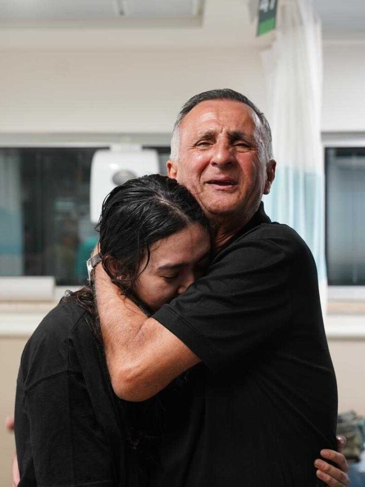 Noa Argamani with her father upon being back in Israel. Photo by The IDF Spokesperson’s Unit