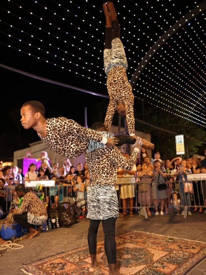 Acrobats perform a show at the International Fringe Festival in Beer Sheva. Photo by Diego Mitelberg